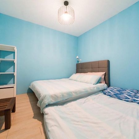South Traveller Apartment Tainan Luaran gambar