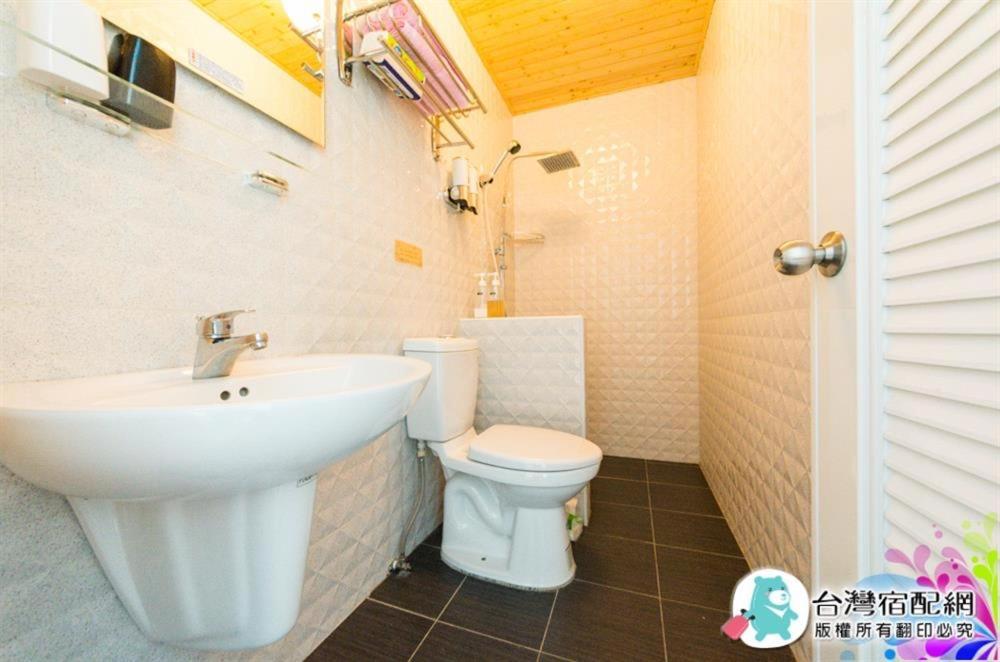 South Traveller Apartment Tainan Luaran gambar