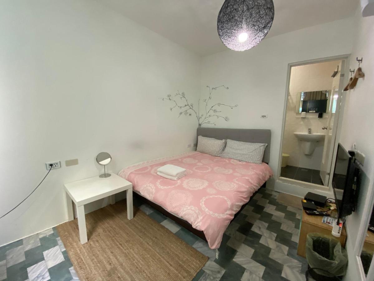 South Traveller Apartment Tainan Luaran gambar
